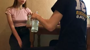 Напоил подружку - я больше не могу - та давай!
