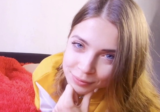 Идеальная сводная сестра будит брата сексом