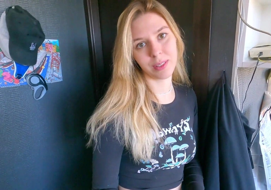 Заказала пиццу и трахнула курьера