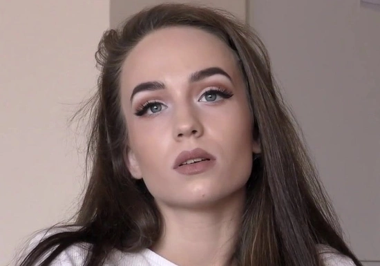 Русская дала войти в себя на порно кастинге на все 100%