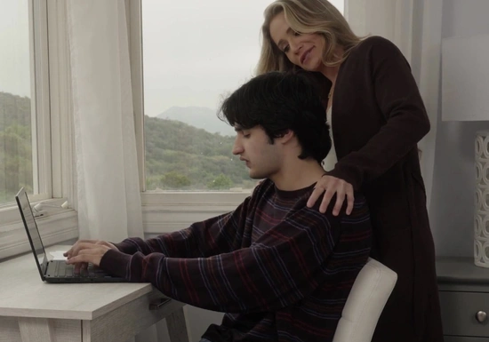 Красивый секс с горячей мачехой