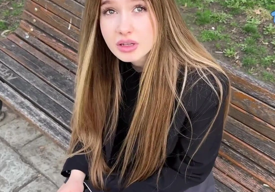 Решил помочь милашке