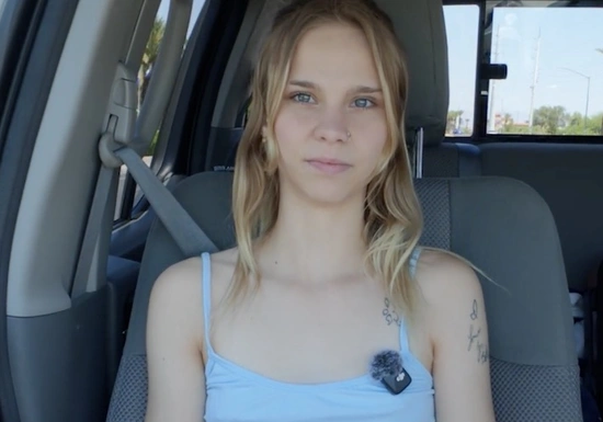 Как твои дела?.. Я прекрасно..