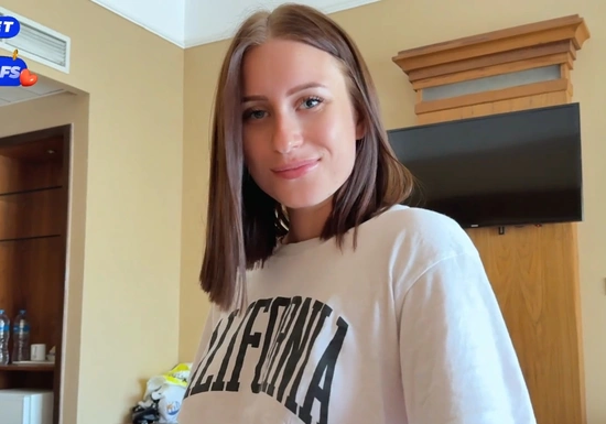 Сводная сестра хочет спать со мной на одной кровати