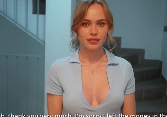 Купил дилдо и получил секс в подарок